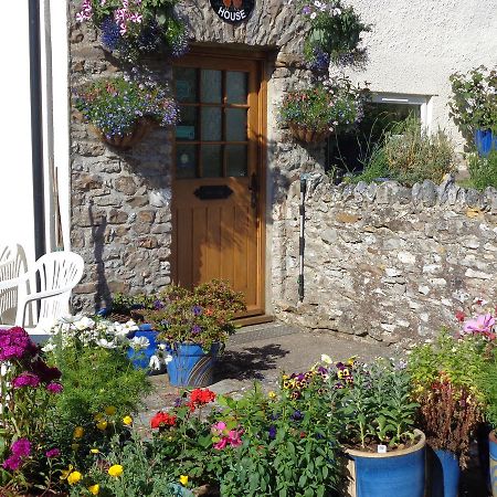 Lodge House B&B Buckland St Mary Dış mekan fotoğraf