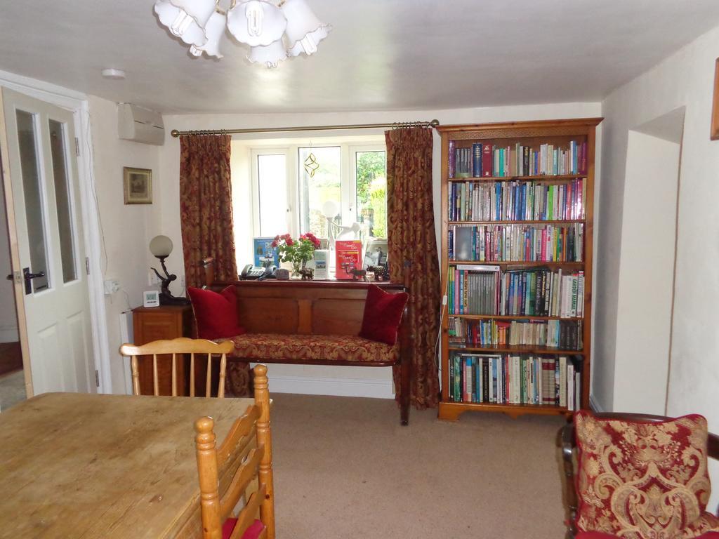 Lodge House B&B Buckland St Mary Dış mekan fotoğraf